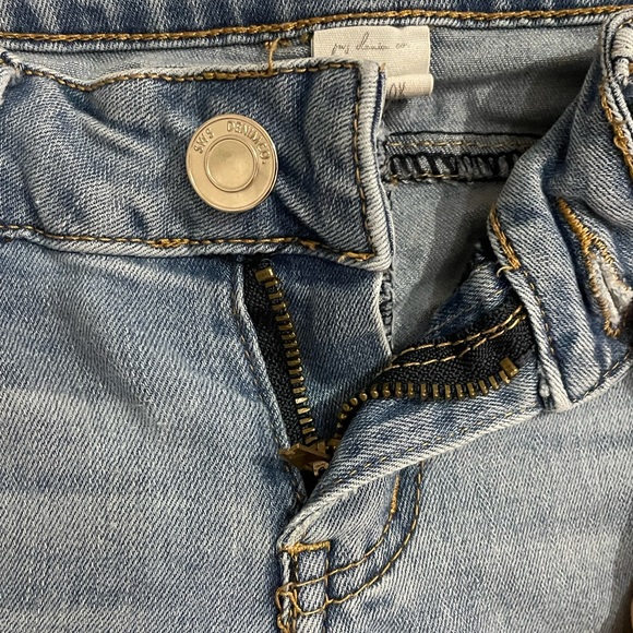 Jeans - Picture 4 of 7